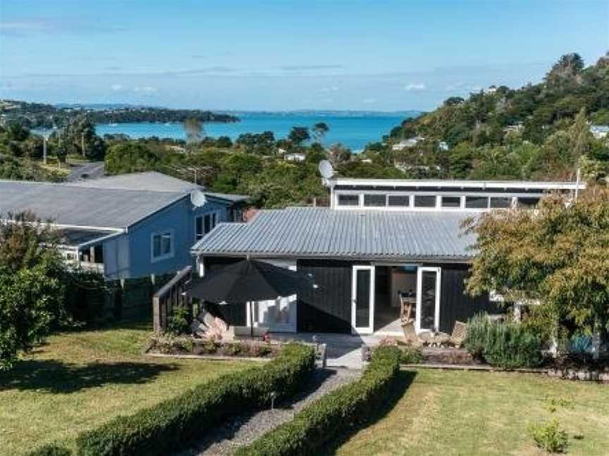 Tikapa Moana Views, Waiheke Island (Suburb), New Zealand