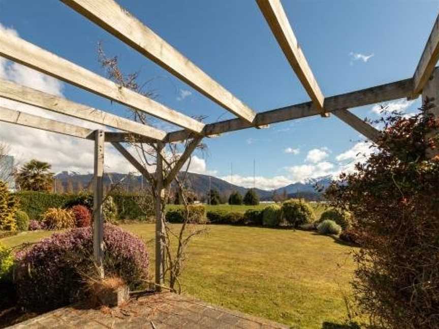 Kepler Retreat - Te Anau Holiday Home, Te Anau, New Zealand