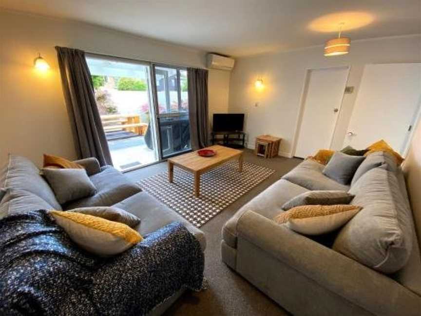 Chamberlain House - 3 bedroom house by Manly beach, Whangaparaoa, New Zealand