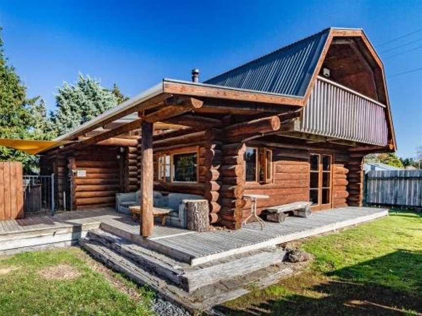 Cosy Warm Log Cabin - Ohakune Holiday Home, Ohakune, New Zealand