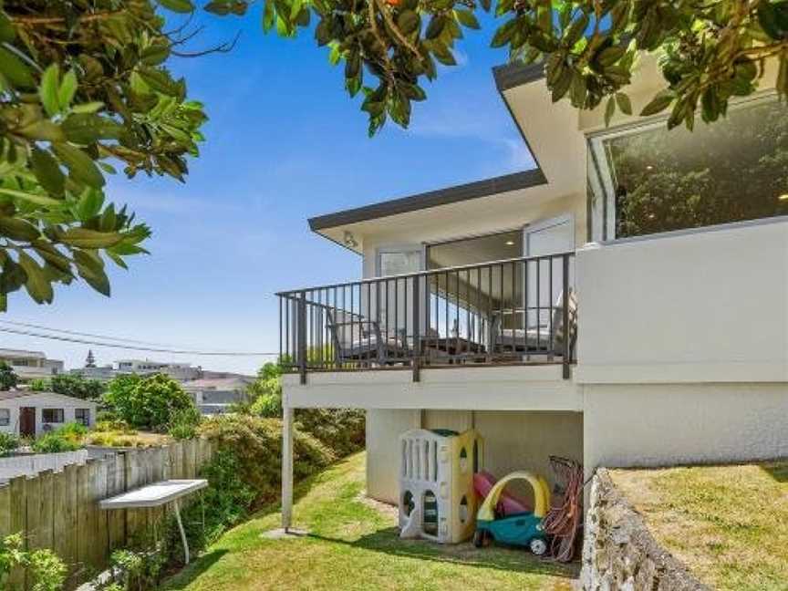 Sun on Seaview - Paraparaumu Beach Holiday Home, Paraparaumu, New Zealand