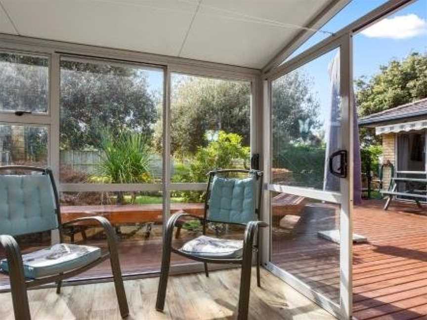 Fantails Roost - Bowentown Holiday Home, Waihi Beach, New Zealand