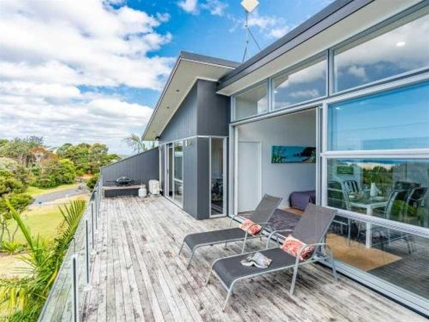 Cheviot's Hideaway - Mangawhai Heads Holiday Home, Mangawhai, New Zealand