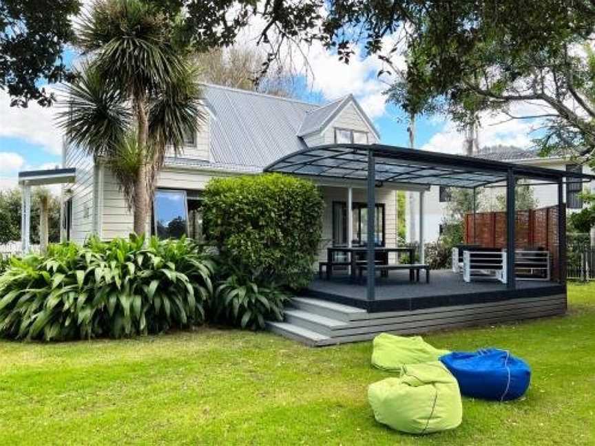 The Escape Artist - Whiritoa Holiday Home, Whangamata, New Zealand