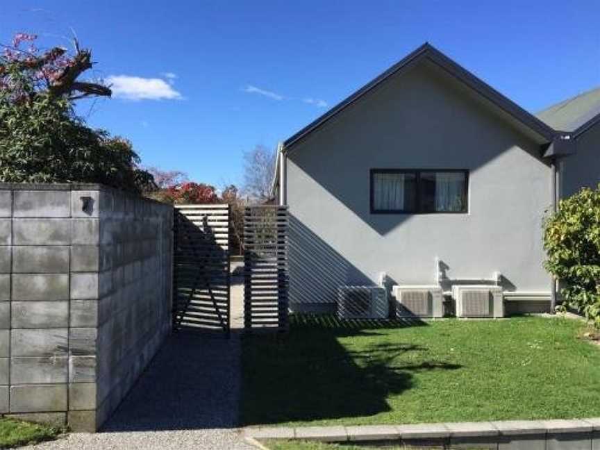 Distinctive Stylish and Spacious Family Home, Argyle Hill, New Zealand