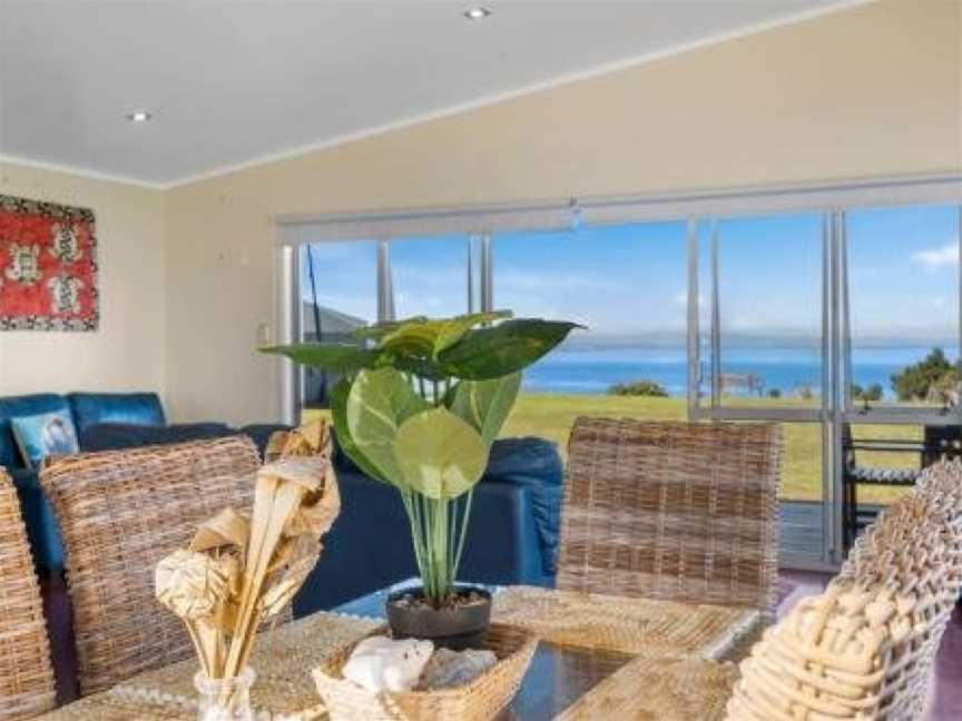 Karikari Beach House - Rangiputa Holiday Home, Pukenui, New Zealand