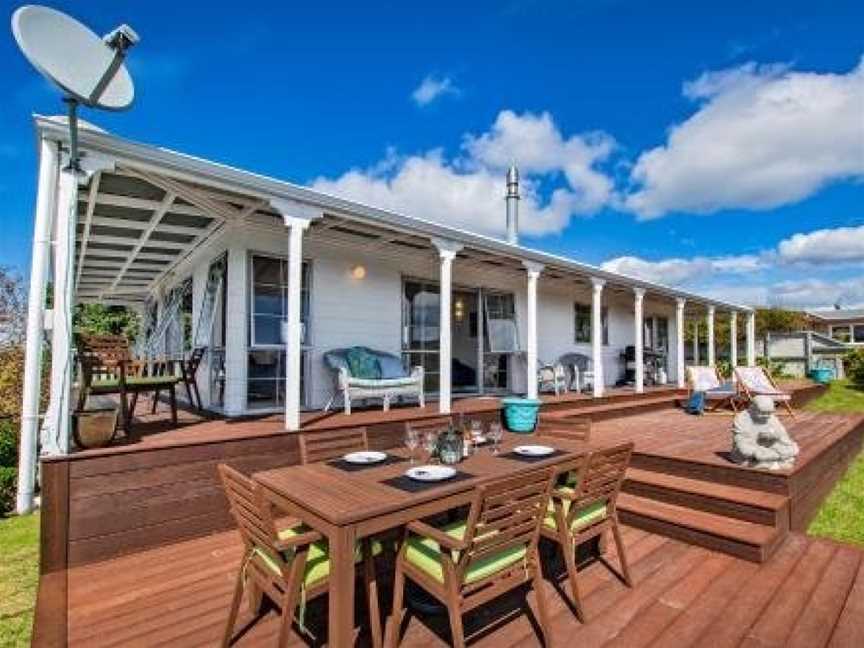 Sea Blue Heaven with WiFi - Tutukaka Holiday Home, Tutukaka, New Zealand