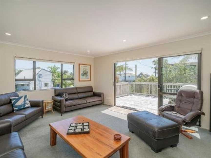 Surf Stay - Whitianga Holiday Home, Whitianga, New Zealand