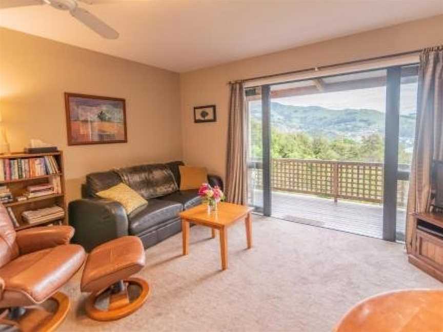 Overton Cottage - Akaroa Holiday Home, Akaroa, New Zealand