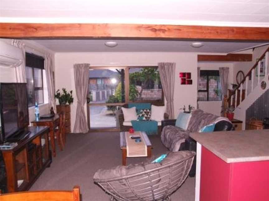 Annie's BnB at 7C, Hawkesbury, New Zealand