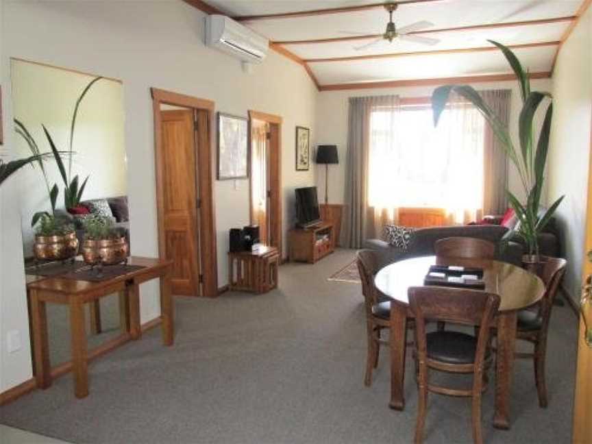 Tarawhata Thermal Apartment, Ferndale, New Zealand