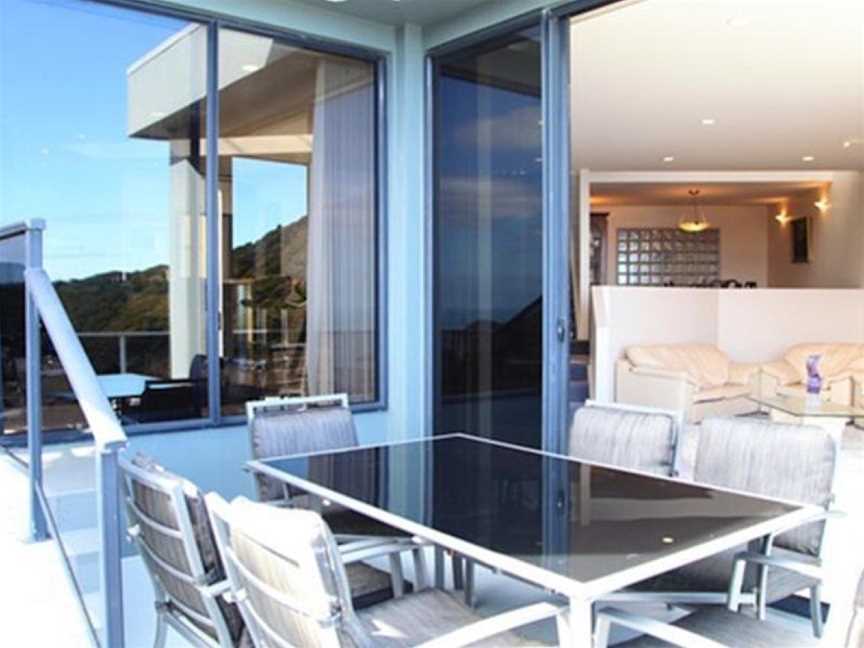 Lyons Rock Bed & Breakfast, Piha, New Zealand