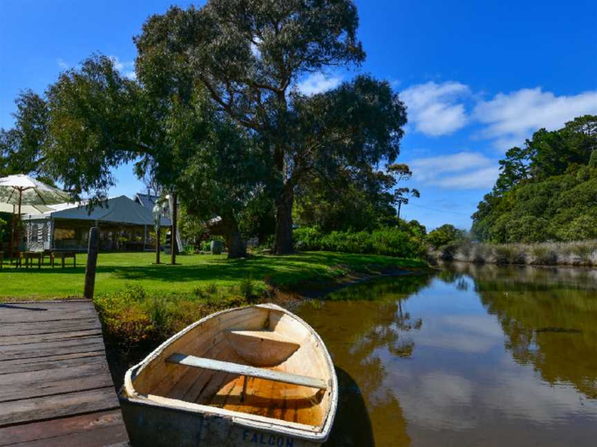 Tawharanui Lodge, Kawau Island, New Zealand