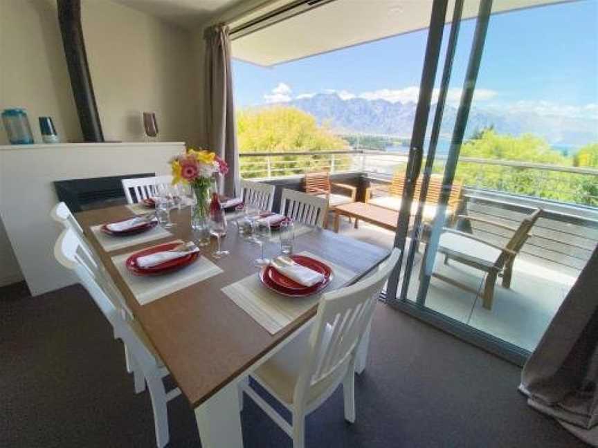 Tekau Family Apartment - Luxe, Comfort and Gorgeous Views, Argyle Hill, New Zealand