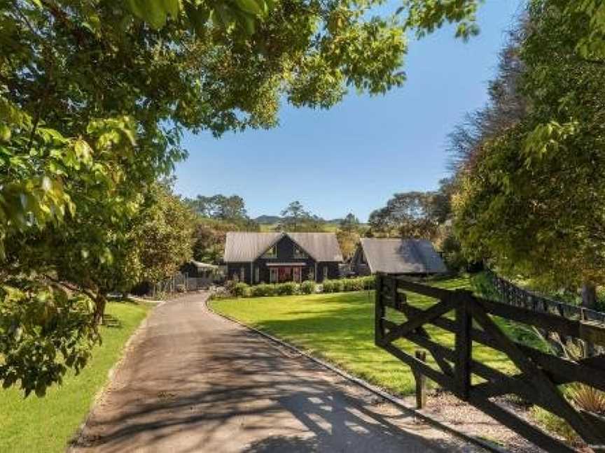 Fantail River Lodge, Waitangi, New Zealand