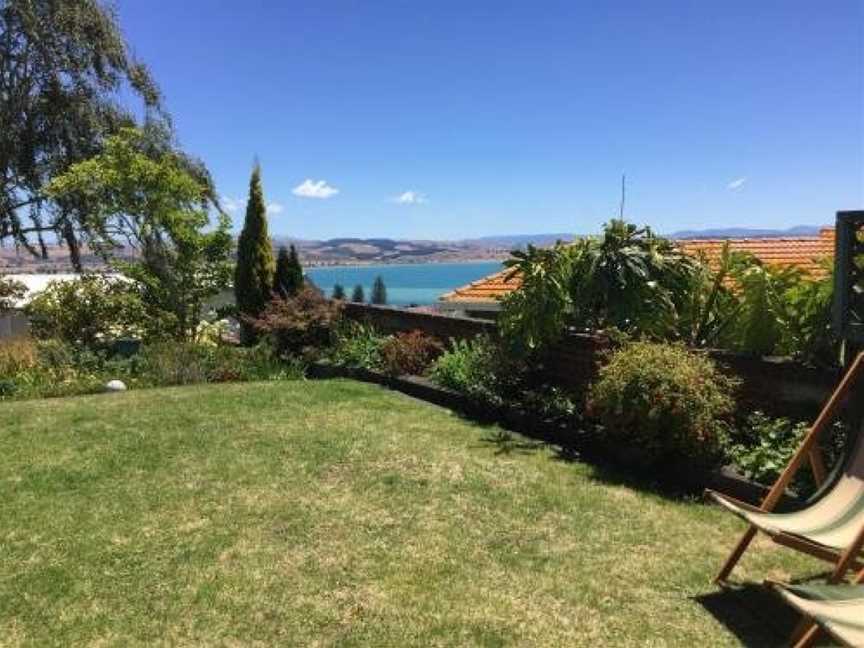 Jacaranda Lodge - Napier Hill Holiday Home, Napier, New Zealand