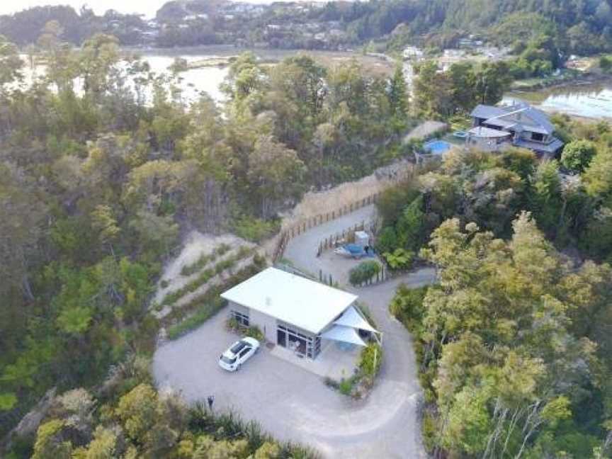 Ryder Ridge Holiday Home, Kaiteriteri, New Zealand