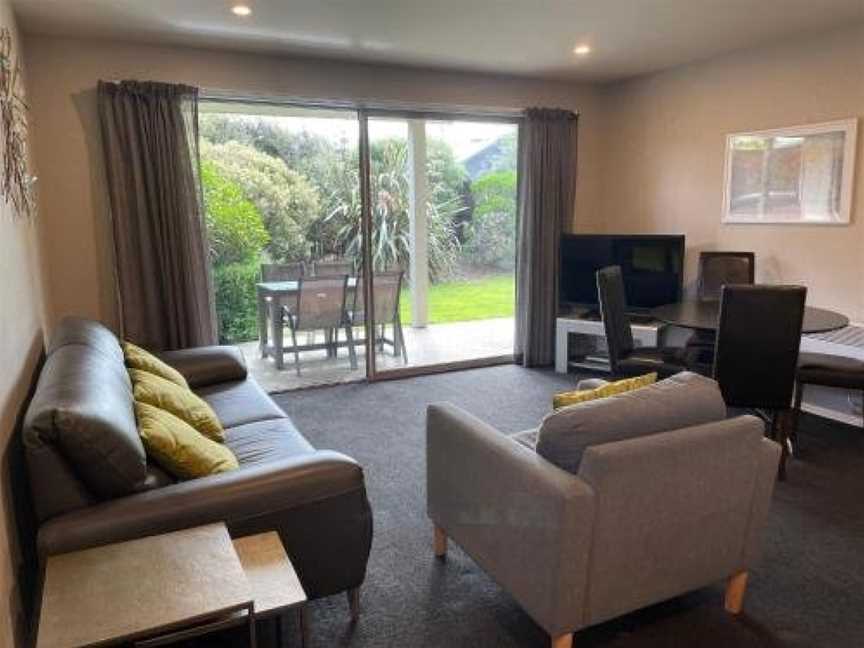 Alpine Retreat - 5 Bedroom, Wanaka, New Zealand