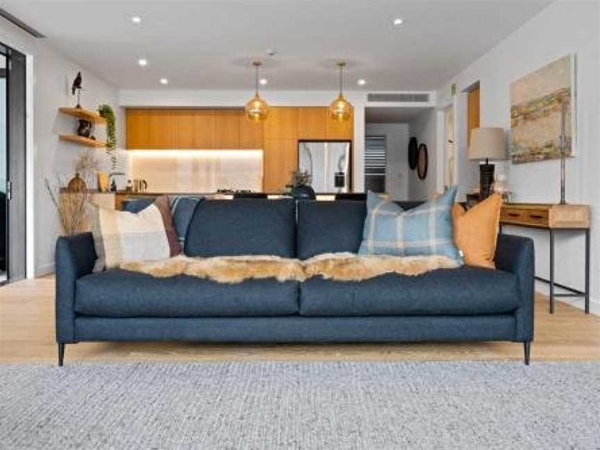 Genoa - Sleeps 6 - Lakefront Apartment, Wanaka, New Zealand