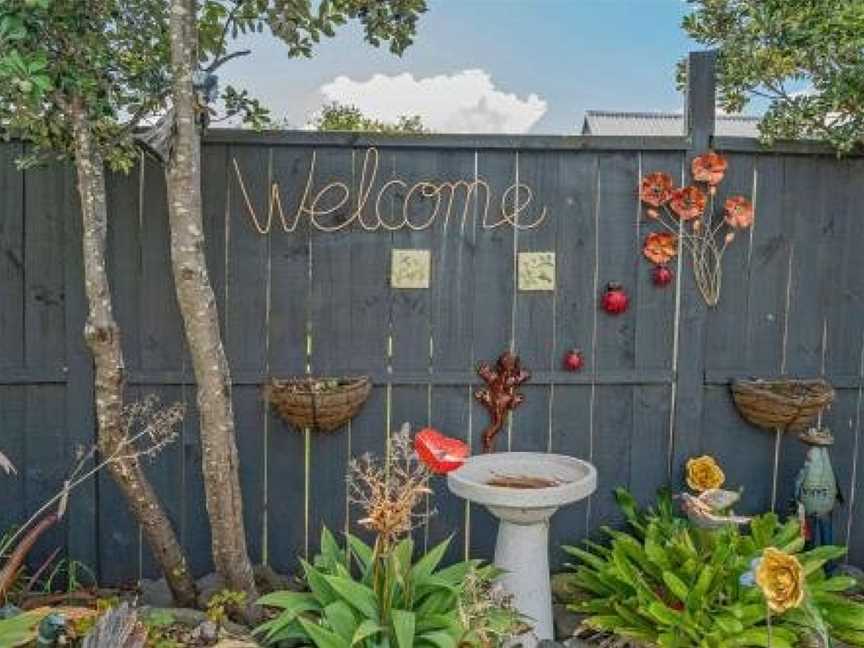 Hosts on the Coast Watts Secret Haven, Whitianga, New Zealand