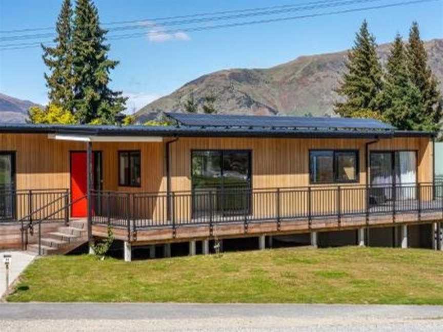 Elevated Mountain Views, Wanaka, New Zealand