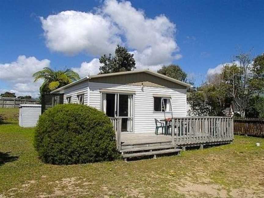 Ollaberry - Mangawhai Heads Bach, Mangawhai, New Zealand