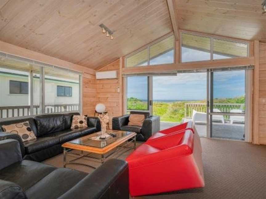 Ocean Beach Beauty - Tairua Holiday Home, Tairua, New Zealand