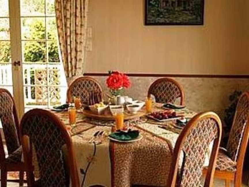 Colonial Homestay, Tairua, New Zealand