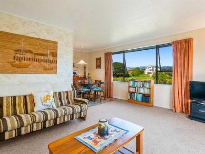 Waikanae Waves - Waikanae Beach Holiday Home, Paraparaumu, New Zealand