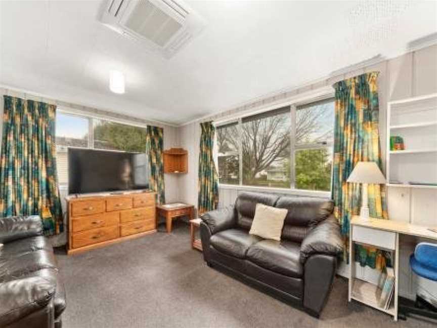 Crab Apple Cottage - Trangi Holiday Home, Turangi, New Zealand