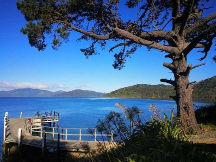 Resolution Bay, Black Rock, New Zealand