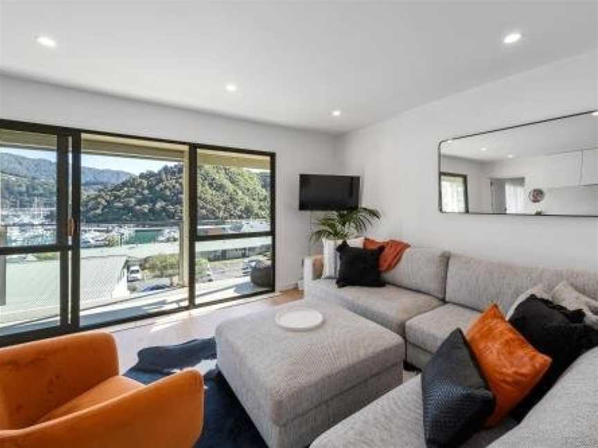 Peaceful Escape - Picton Holiday Apartment, Picton, New Zealand