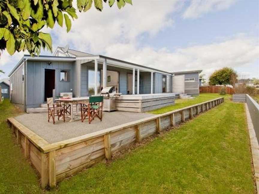 Sea Breeze - Whangamata Holiday Home, Whangamata, New Zealand