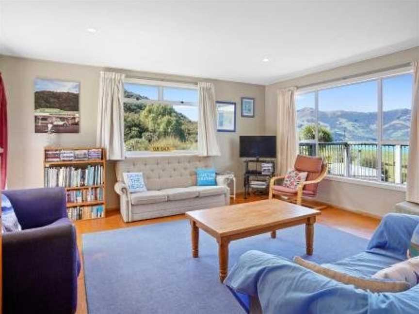 Seaview House - Wainui Holiday Home, Akaroa, New Zealand