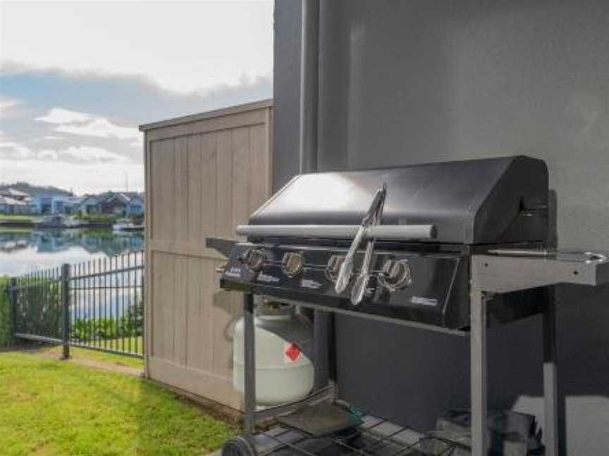 Hosts on the Coast Delight by the Pier, Whitianga, New Zealand