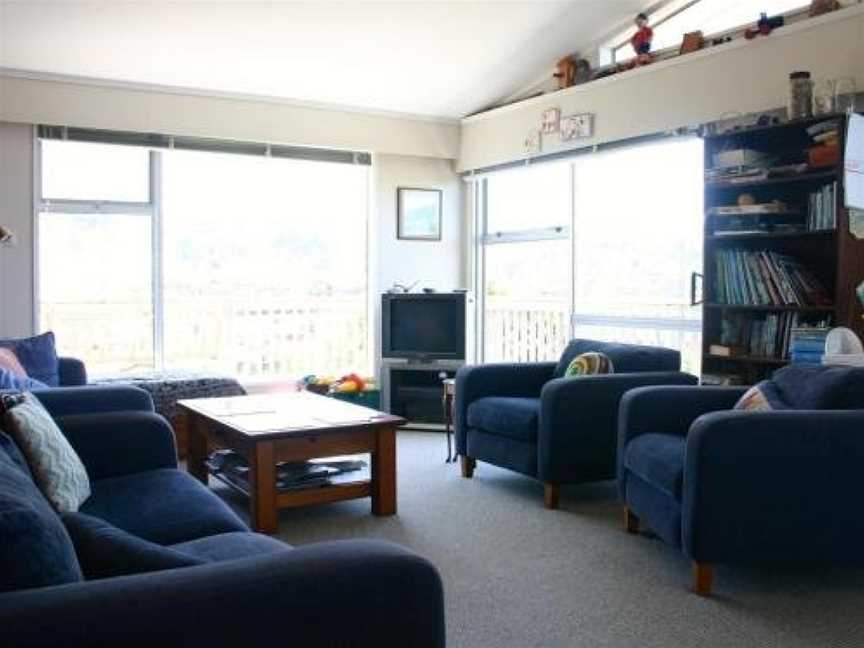 Twin Views - Waihi Beach Holiday Home, Waihi Beach, New Zealand