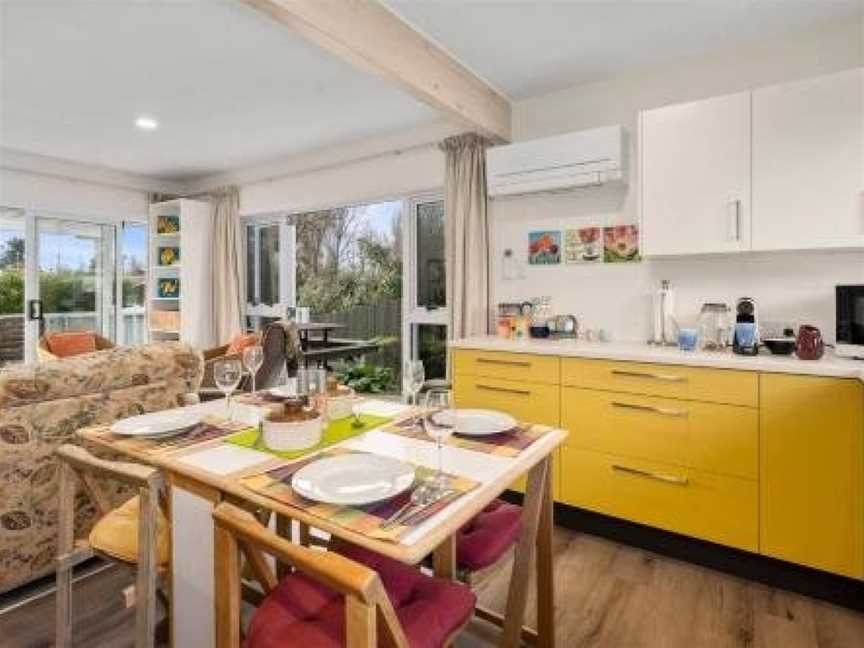 Plum Tree Cottage - Turangi Holiday Home, Turangi, New Zealand