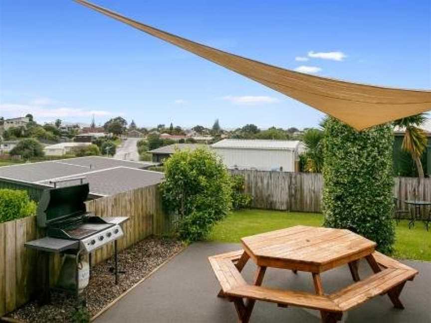 Leafy Serenity - Waihi Beach Holiday Home, Waihi Beach, New Zealand