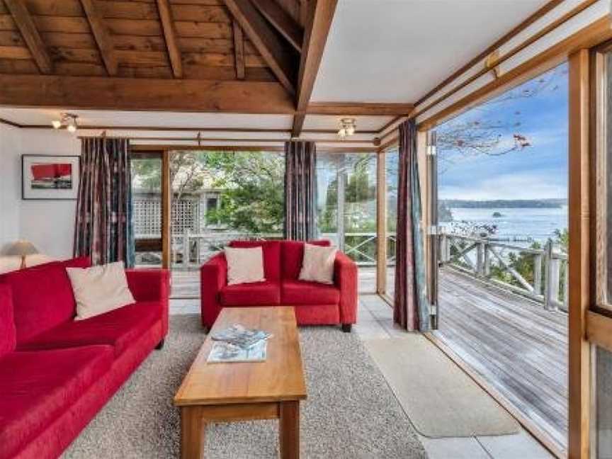 Te Maiki Retreat - Russell Holiday Home, Russell, New Zealand