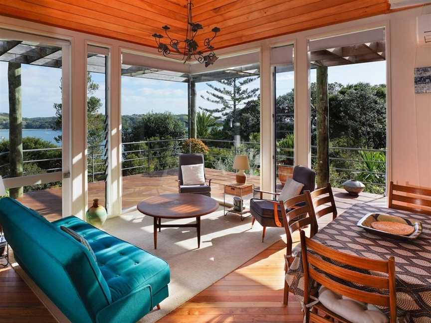 19 Queens, Waiheke Island (Suburb), New Zealand