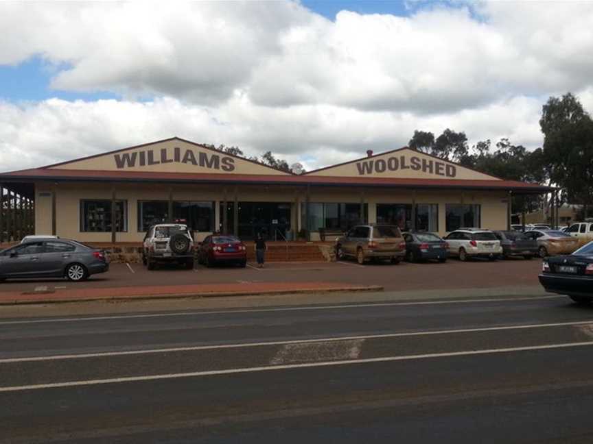 The Williams Woolshed, Tourist attractions in Williams