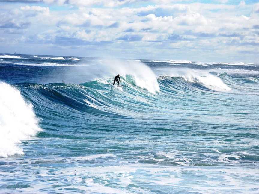 Surfing at Lefthanders, Tourist attractions in Gracetown