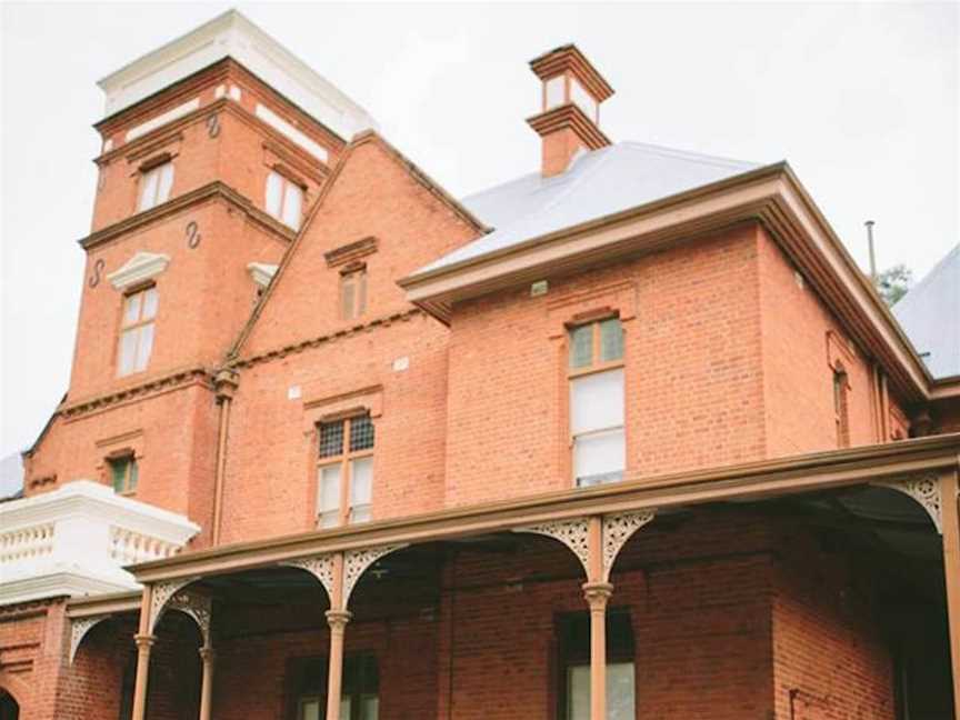 Woodbridge House, Tourist attractions in Midland