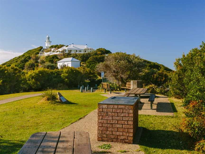 Smoky Cape Lighthouse, Tourist attractions in Arakoon