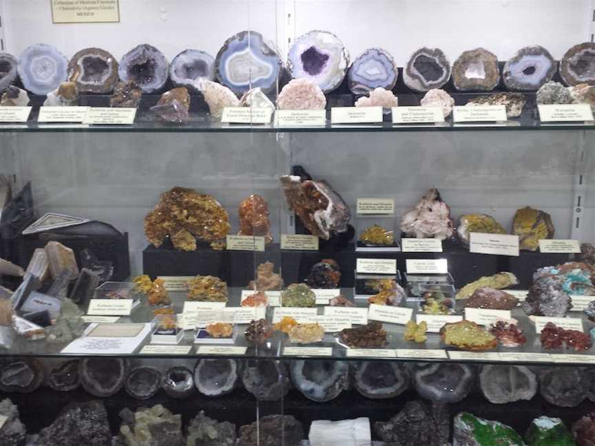 The Ted Elliott Mineral Collection, Tourist attractions in Georgetown