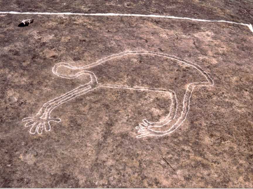 Blackfellow Head Engravings, Tourist attractions in Westleigh