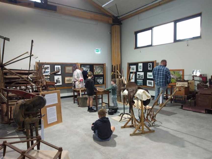 Circular Head Heritage Centre, Tourist attractions in Smithton