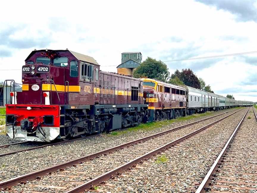 Lachlan Valley Railway Society, Tourist attractions in Cowra