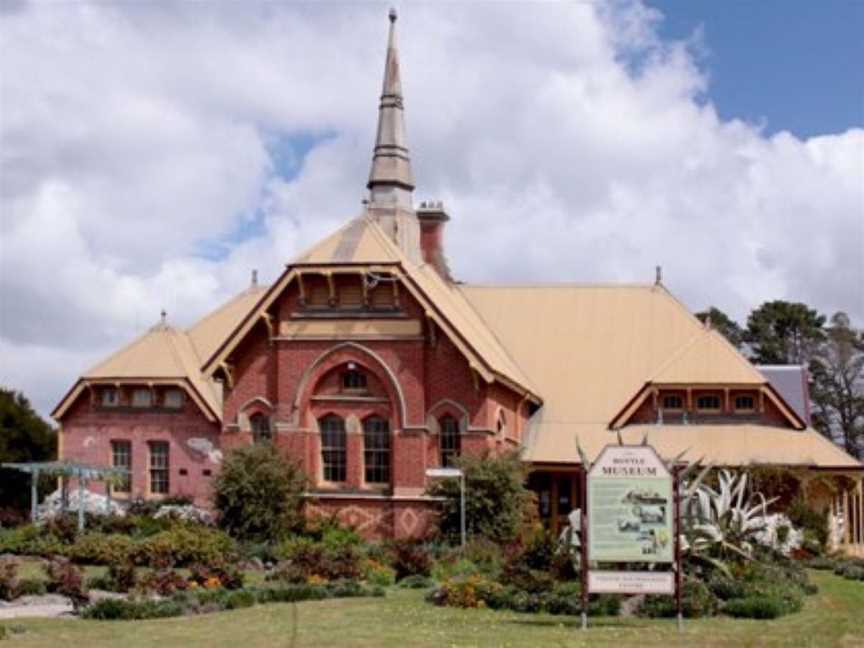 Clunes Bottle Museum, Tourist attractions in Clunes