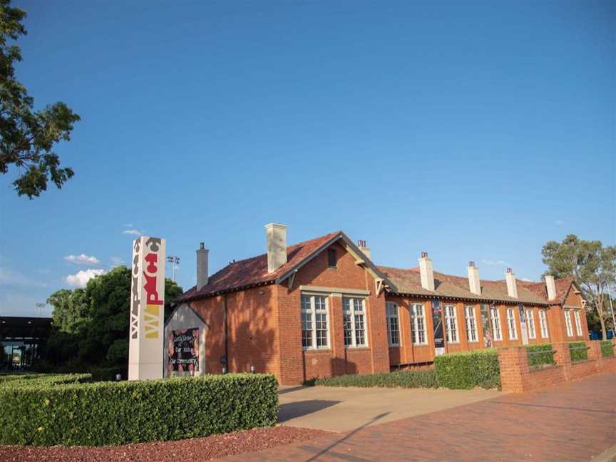 Western Plains Cultural Centre, Tourist attractions in Dubbo